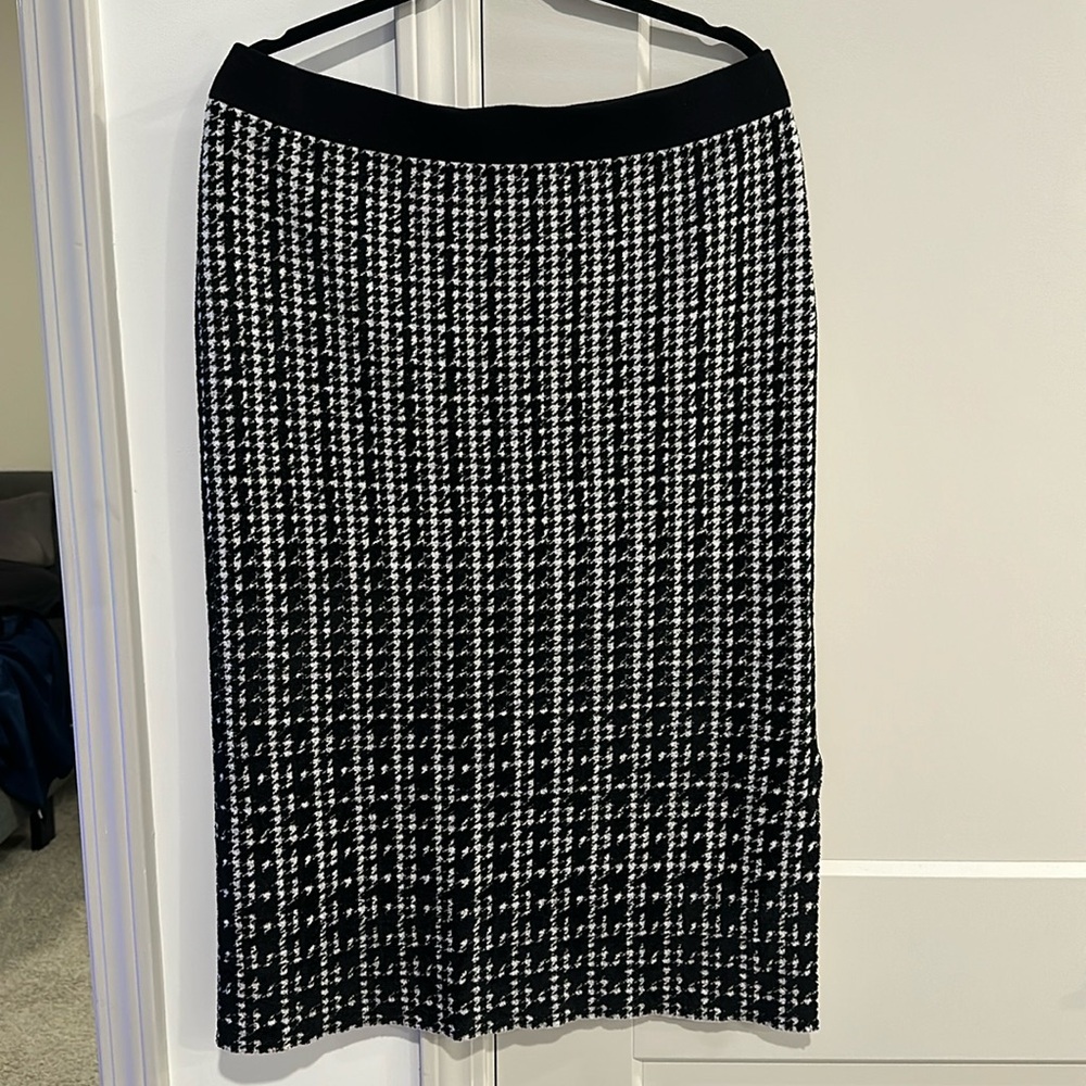 Ted Baker size 5 skirt